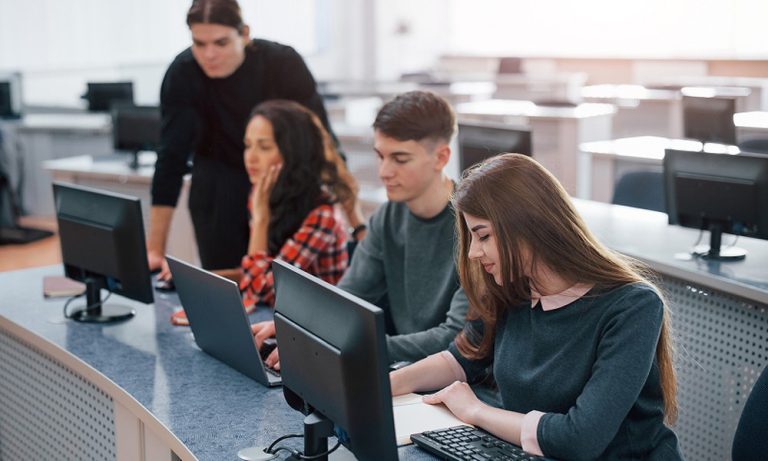 What to Look for in Information Technology Degrees at a Private Institute